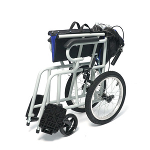 Sedia a Rotelle Manuale in Acciaio al Carbonio, Leggera e Compatta, con Cuscino Traspirante, Capacità 100kg, Design Pieghevole per Viaggi e Uso Quotidiano - Product Image 3