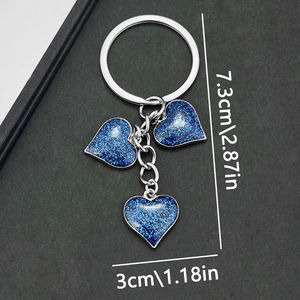 Llavero de Corazón con Diseño de Purpurina y Goteo de Aceite, Regalo Retro para Parejas, San Valentín, Lujoso, con Tres Corazones en 3D - Product Image 2