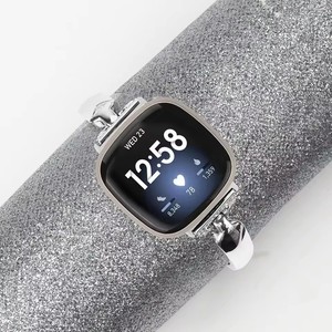 Correa de Metal para Reloj, Correa de Acero Inoxidable con Diamantes para <span class=keywords><strong>Fitbit</strong></span> <span class=keywords><strong>Versa</strong></span> 3/4, para <span class=keywords><strong>Fitbit</strong></span> Sense <span class=keywords><strong>2</strong></span>, Correa de Reloj de Lujo con Hebilla Plegable - Product Image 6