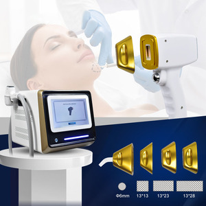 Appareil de beauté laser diode 808 nm multifonctionnel pour le rajeunissement de la peau avec pièce à main dorée et embouts multiples - Product Image 1
