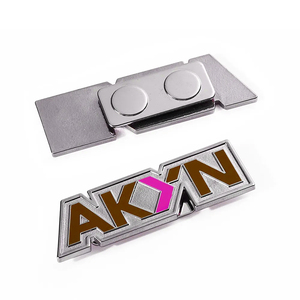 Broches personnalisées tendance pour femmes et hommes - Métal plaqué or/argent magnétique pour <span class=keywords><strong>nom</strong></span> personnalisé, <span class=keywords><strong>initiale</strong></span>, <span class=keywords><strong>logo</strong></span>, design 2D/3D - Product Image 3