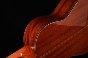 Guitarra Clásica Premium de 39 Pulgadas, Madera Sólida, Tapa de Abeto, Fondo y Lados de Caoba, Acabado Brillante, <span class=keywords><strong>Cuerdas</strong></span> de Nylon <span class=keywords><strong>Savarez</strong></span>, Alston AG-230 - Product Image 3