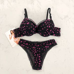 Biancheria intima da donna a vita bassa russa e sottile e traspirante con pizzo Sexy da donna Set reggiseno piccolo di grandi dimensioni - Product Image 5