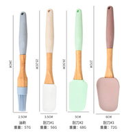 Ensemble de quatre pièces outils de cuisson Silicone brosse à huile séparée ménage cuisine crème confiture épandeur manche en bois grattoir à gâteau