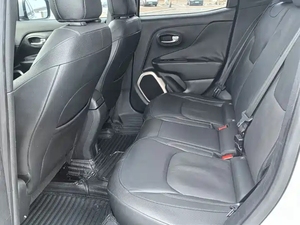 Jeep <span class=keywords><strong>Renegade</strong></span> 2016-2018 Usata con Personalizzazione Interni, SUV con Touchscreen Connesso ad Alta Specificità - Product Image 4