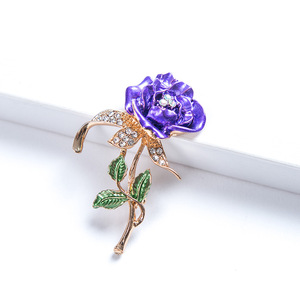 Flower Ladies Brooch, Alloy Gold-Plated Diamond Three-Leaf Rose Corsage, <b>Wedding</b> <b>Accessories</b> - Product Image 3