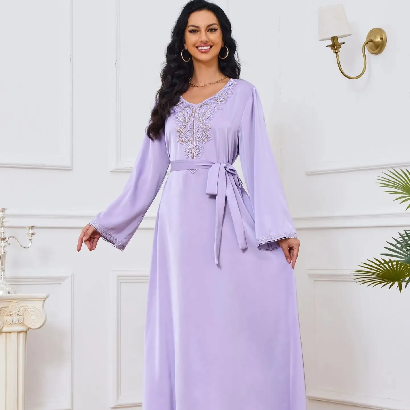 Toptan artı boyutu Dubai Robe Sequins boncuklu nakış Abaya kadınlar müslüman elbise moda Kaftan islam giyim