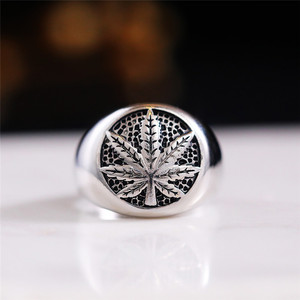 Anello Vintage a Forma di Foglia per Uomo, Gioiello Hip Hop con Foglia d'Acero in Stile Street Fashion - Product Image 2