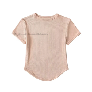 T-shirt court à col rond et ourlet incurvé pour femme, coupe ajustée, côtelé, manches courtes, tendance - Product Image 5