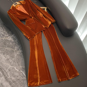 Traje de Oficina de Terciopelo de Calidad 2023 para Mujer, Diseño Elegante, Blazer de Manga Larga con un Solo Botón, Pantalones Acampanados, 2 Piezas, Color Marrón - Product Image 1