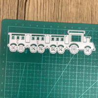 Matrice de découpe en métal en forme de petit train pour albums photo DIY, boîtes cadeaux, cartes en papier, cartes de vœux et scrapbooking