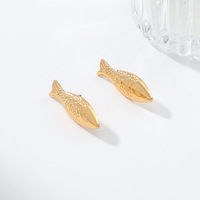 Boucles d'oreilles clous fantaisie style nature marin (poisson, crabe, homard) pour femme, idéales pour l'été