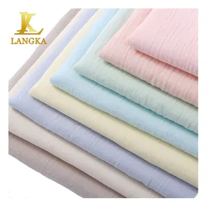 Langka vente en gros 120 gsm double couche de gaze couleur unie 100% coton froissé crêpe tissu pour bébé