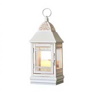 Lanterne en métal et fer Bougeoir fait main Lanterne décorative de luxe en métal marocain blanc rouillé - Product Image 1