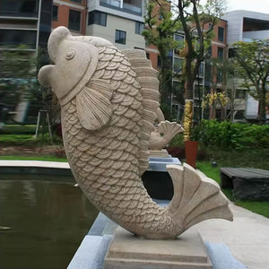 Escultura de Pez de Mármol Tallada a Mano para Jardín Exterior, Tallado Elegante para Parque, en Venta - Product Image 2