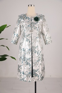 Ensemble deux pièces jupe et robe élégante en satin pour femmes africaines, grandes tailles, pour l'église et les événements chics, idéal pour les femmes d'âge mûr - Product Image 6