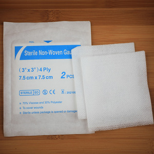 Compresses de gaze non tissées stériles 7,5 cm x 7,5 cm 4 plis pour pansement médical - Product Image 1