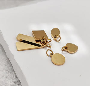 Colgante con Grabado de Flor y Dije de Margarita 'Walk With Me' para Collar y Pulsera para Niñas y Mujeres, Joyería Chapada en Oro al por Mayor, Sin Óxido - Product Image 5