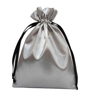 Bolsa de Satén Gris Personalizada con Cordón de Cinta, Bolsas de Seda para Joyería - Product Image 3