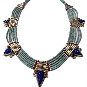 Collier pendentif vintage en turquoise naturelle, corail et lapis-lazuli avec argent sterling 925, fait main, unisexe, chaîne à perles - Product Image 1