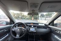 Voiture d'occasion 2015 Suzuki Swift 1.5L, modèle Fashion, 5 places, compacte, 103 ch, 138 Nm, traction avant, 4 vitesses automatiques, exportation Chine, stock disponible
