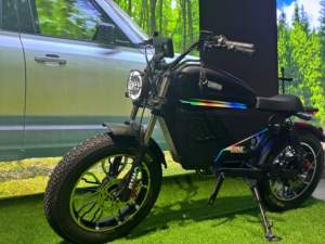 Bicicleta Todoterreno con Llantas Gruesas, Resistente, con Batería de Alta Capacidad para Entusiastas del Aire Libre, Bicicleta Eléctrica con Llantas Gruesas SK-2 - Product Image 3