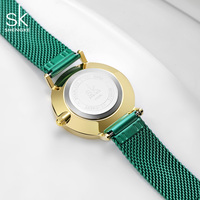Montre à quartz pour femmes pour le marché japonais et coréen, design simple et mignon, boîtier en alliage et bracelet en acier inoxydable avec cadran en verre
