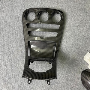 แผงคอนโซลกลางคาร์บอนไฟเบอร์แท้สำหรับเปลี่ยนใส่รถยนต์ C GLC Class W205 C260L AMG C260 OLIVER - Product Image 3