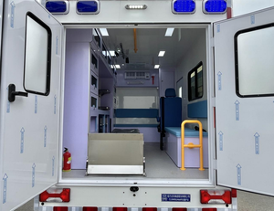 NJIVECO NAVECO Veicolo Ambulanza 4x4 Fuoristrada Guida a Sinistra Diesel Furgone Medico Ambulanza Imbarcazioni di Emergenza Auto Ambulanza - Product Image 6