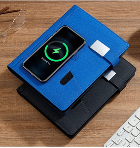 Carnet de notes personnalisé avec batterie externe et logo LED, format A5, journal intelligent à chargement sans fil pour cadeaux d'affaires avec câble USB de recharge - Product Image 1