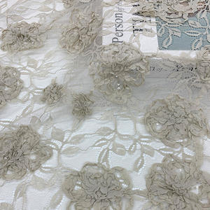 قماش دانتيل فاخر مخملي أفريقي مطرز بالخرز ثلاثي الأبعاد مزين بترتر زهري للملابس والأحذية والحقائب والمنسوجات المنزلية الحد الأدنى للطلب ياردة واحدة - Product Image 1