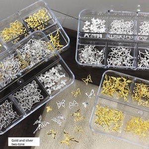 Venta al por mayor de la nueva joyería de uñas con diseño de mariposa hueca de 6 rejillas, decoración de uñas tridimensional DIY en oro y plata. - Product Image 2