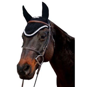Voile d'oreille de cheval noir, Bonnet avec tuyau et cristaux - Product Image 4