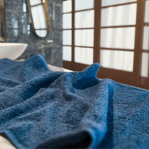 Serviette <span class=keywords><strong>de</strong></span> bain en coton d'hôtel cinq étoiles - Épaisse et agrandie, pour la natation, fabriquée en Chine - Product Image 3