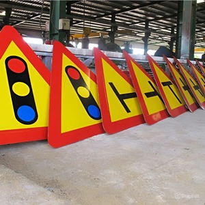 Impression d'autocollants adhésifs en couleur, enseignes personnalisées d'avertissement et d'information pour tous les matériaux - Product Image 4