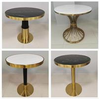 Ensemble de table de salle à manger Design moderne Bureau en marbre Base dorée Restaurant Café Boutique Ensemble de table Restauration rapide Table en marbre