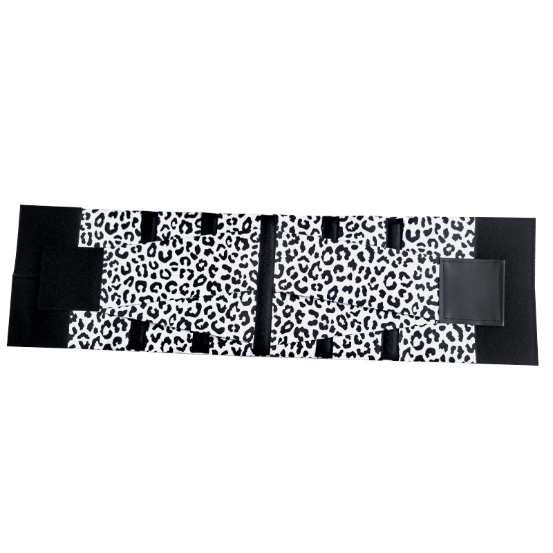 Estampado de leopardo en blanco y negro.