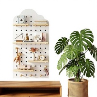 Panneau de rangement mural en bois à trois niveaux, écologique, en forme de nuage blanc, avec étagères et crochets pour le rangement à domicile ou au bureau