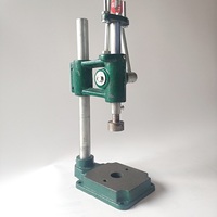 Machine manuelle de sertissage et de scellage de tubes en aluminium pour laboratoire dentaire