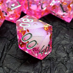 Набор кубических костей ручной работы из полиэдрической розовой жидкой смолы с золотистой и серебряной фольгой для Games-Liquid12 Dungeons and Dragons RPG Board - Product Image 6