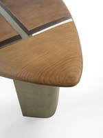 Ensemble de table basse triangulaire de style moderne avec plateau en bois et base en acier inoxydable pour salon