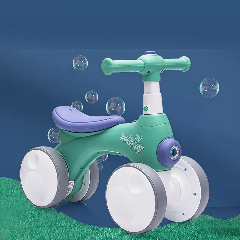 Müzik ve kabarcık bibi düdük ile çok satan çocuk scooter 2-5 yaş için dört tekerlekli bebek arabası