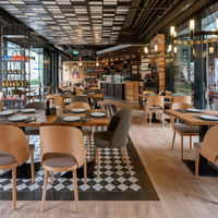 Ensemble de meubles de restaurant industriel et commercial Ron Group, tabourets de bar, table carrée en bois, chaise rembourrée en tissu avec structure en bois