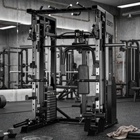 Équipement de musculation à domicile très demandé : Machine Smith pour Squats et Crossover de Câbles pour l'entraînement sportif et la musculation, avec support de câbles intégré