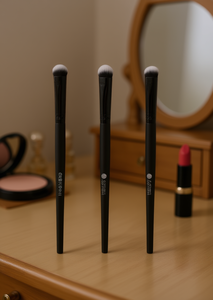 Pennello per palpebre PZ X 600 in pelo sintetico per sfumature e applicazione trucco - Product Image 2