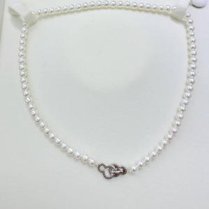 สร้อยคอมุกน้ำจืดคุณภาพสูงจากจูจี้ ขนาด 5-6 มม. ทรงกลม ไร้ตำหนิ สีออโรร่า ตัวเรือนเงินแท้ พร้อมตัวล็อคแบบน้ำเต้าคู่ สินค้าเฉพาะกลุ่ม - Product Image 2