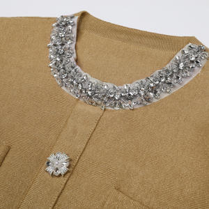 طقم أزياء فاخر وعصري صديق للبيئة لخريف 2026، سترة محبوكة بأكمام طويلة وياقة دائرية مع أزرار مزينة بالخرز وتنورة، قطعتان - Product Image 2