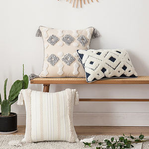 Taie d'oreiller décorative tissée en polyester style marocain tufté vintage <span class=keywords><strong>50x50</strong></span> en stock avec pompon - Product Image 1