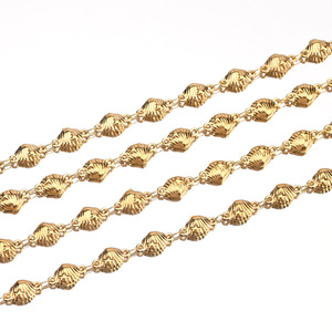Chaîne d'étoiles en coquillage |   Chaîne à maillons en acier inoxydable plaqué or 18K PVD avec perles texturées pour la fabrication de colliers et bracelets DIY - Product Image 2
