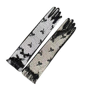 Guantes Largos de <span class=keywords><strong>Etiqueta</strong></span> para Novia con Protección Solar para Mujer, Modelo HZS-25057, con Lazo de Encaje Negro - Product Image 4